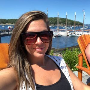 Meet your Posher, Danielle